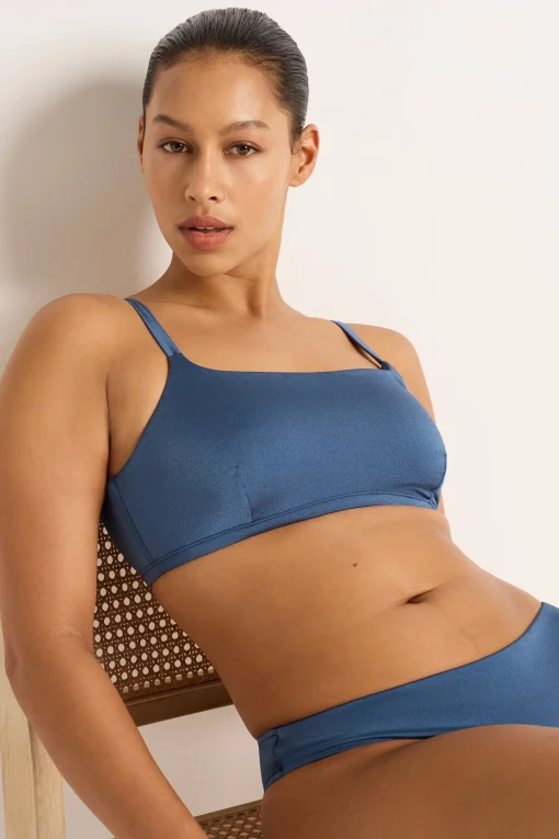 Lustre DD/E Square Neck Crop